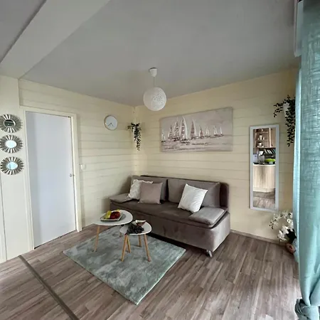 Maris Mobile Campsite Drage